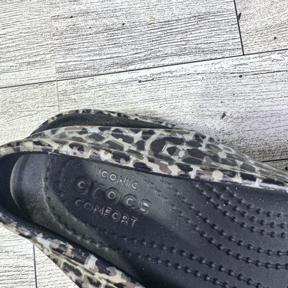 Crocs Olivia II Flat Slingback Casual Shoes Leopard Womens 7 Slip On - Picture 7 of 7